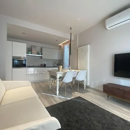 Comfort Moderno Parcheggio Coperto - Mare & Aria Condizionata 아파트 비아레지오